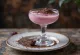 Punssipannacotta tarjoiltuna