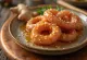Lạp xưởng hunajalla tarjoiltuna