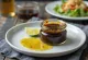 Curry-lime-balsamiviinietikkakastike tarjoiltuna