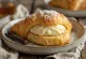 Tarjoiltu Bourbon-vaniljacroissant